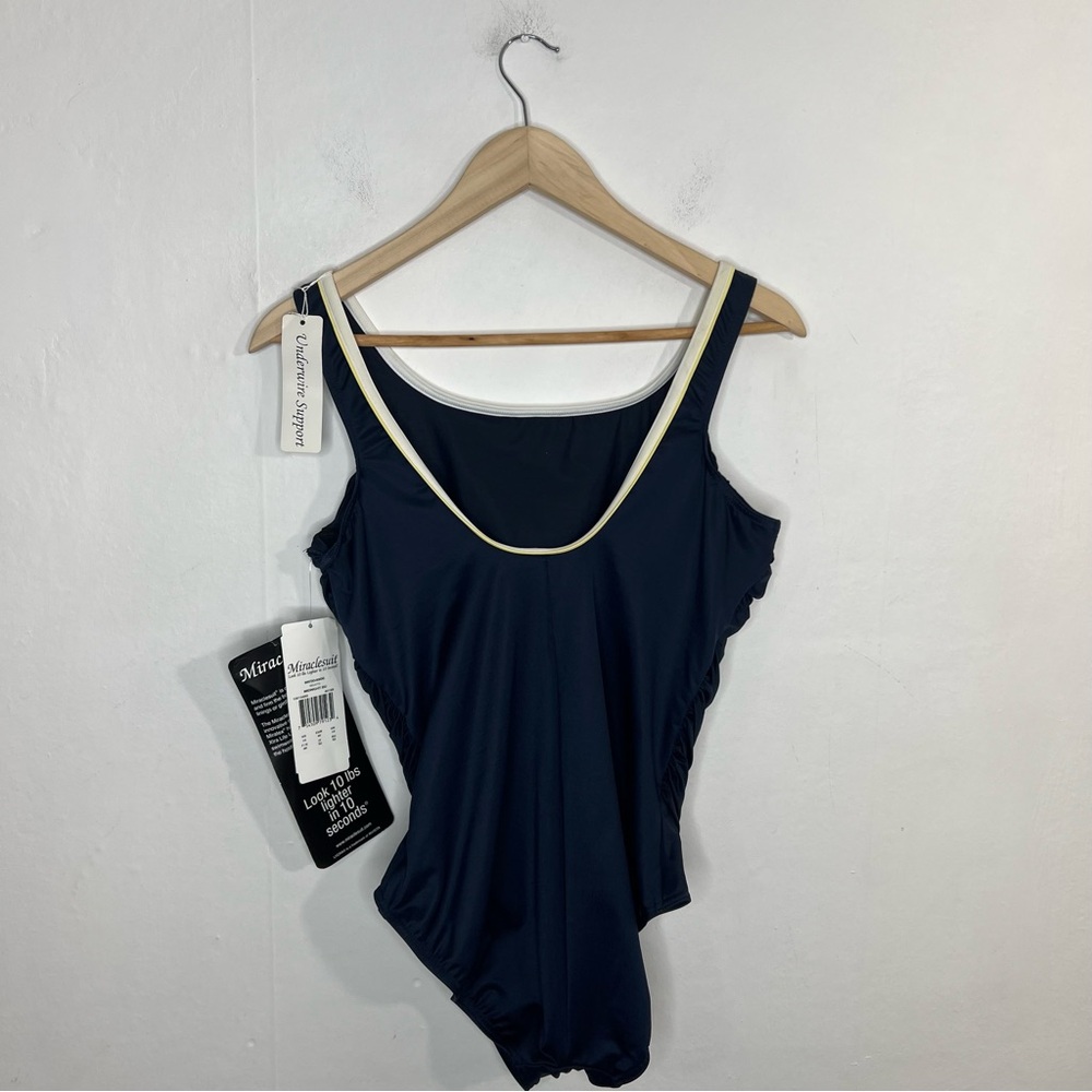NWT Miraclesuit Regatta Navy Blue One Piece Slimming Swimsuit Size 16 - Picture 2 of 12